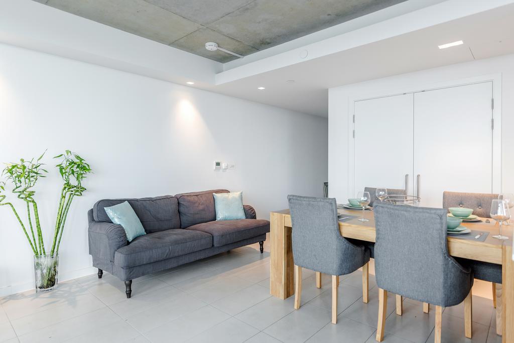 Royal Docks Penthouse Apartment London Bagian luar foto