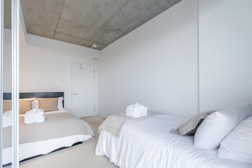 Royal Docks Penthouse Apartment London Bagian luar foto