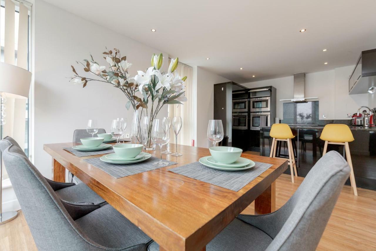 Royal Docks Penthouse Apartment London Bagian luar foto